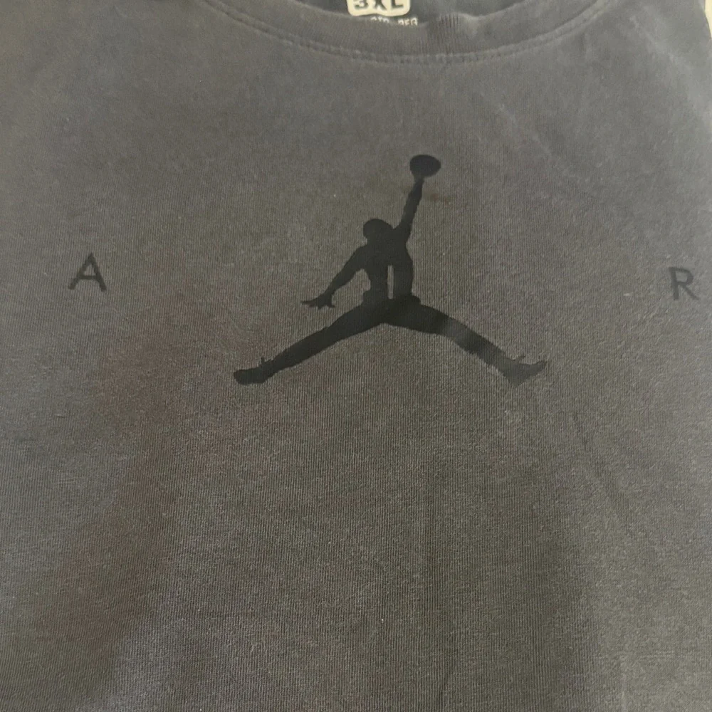 Jordan Men's Gray‎ Dri-FIT Short Sleeve Tee